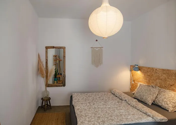 Little Bispo Apartments